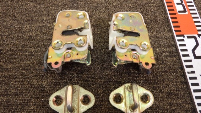 SUBARU SAMBAR TRUCK KS3 KS4 KV3 KV4 Front outer door handle TESTED GENUINE JDM2