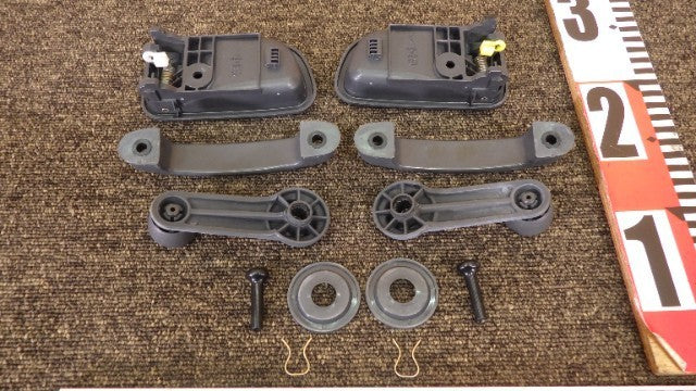 SUBARU SAMBAR TRUCK TT1 TT2 TV1 TV2 Front door trim parts set TESTED GENUINE JDM3