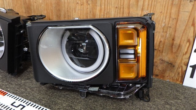 OEM Toyota Land Cruiser 250 round headlights GDJ250W TRJ250W left & right set 0